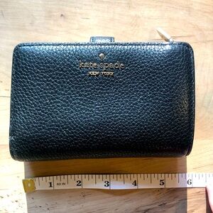 Kate spade black leather traditional wallet, great condition